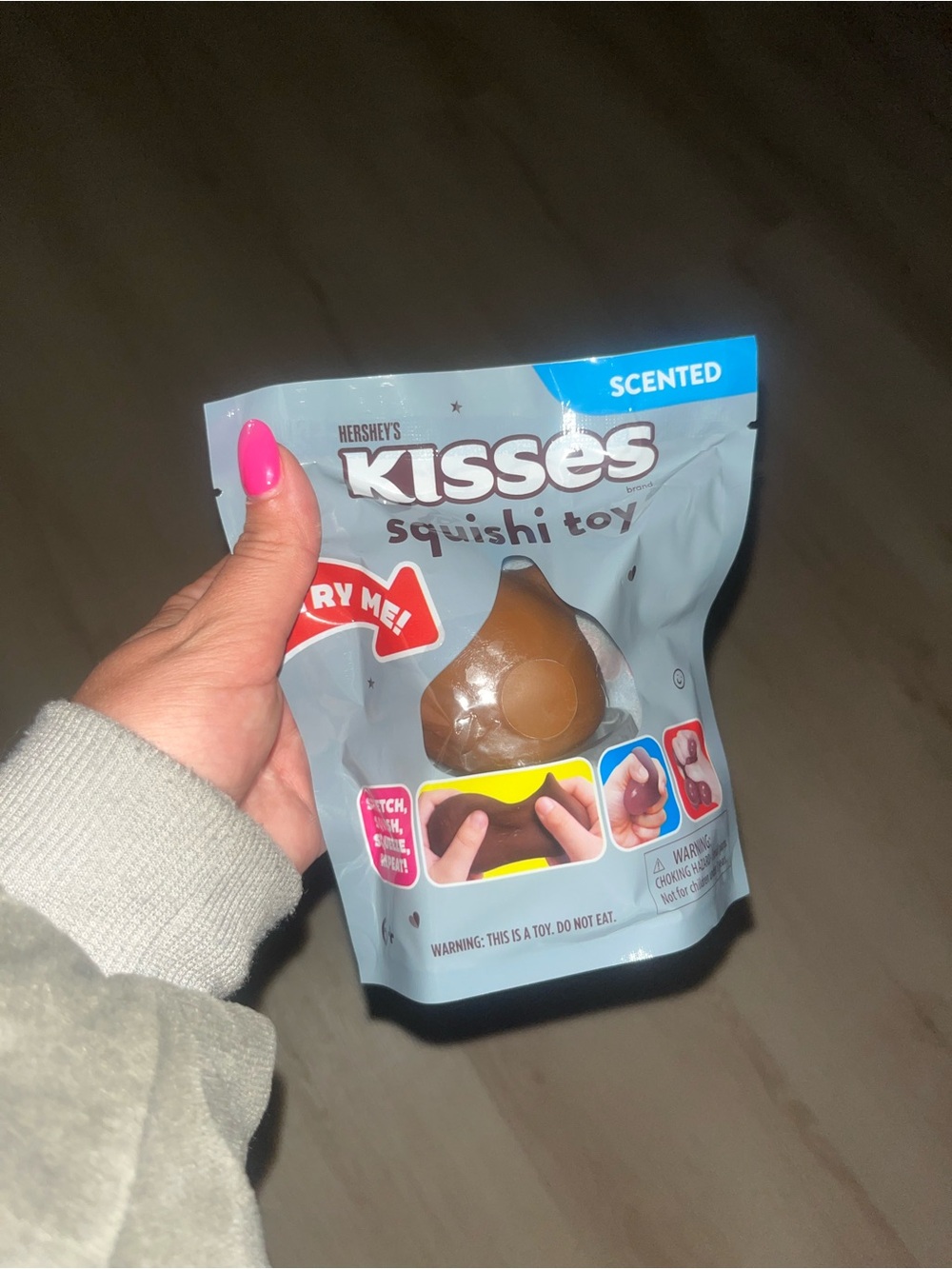Target Kisses Scented Squishi Toy - Brown